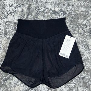 Lululemon Nulu and Mesh HR 3.5” shorts